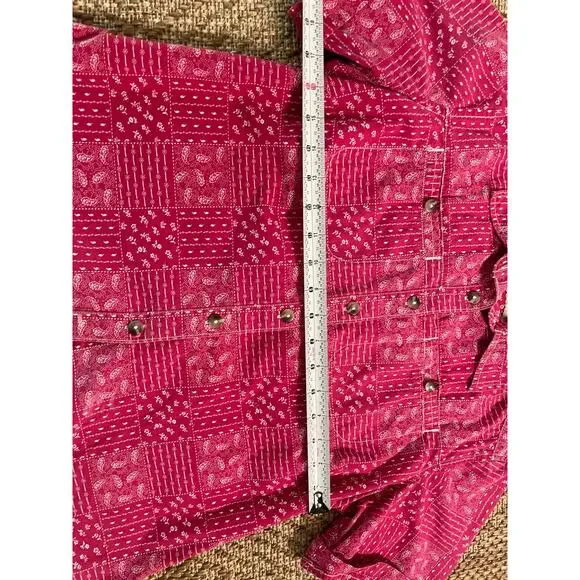 C.E.Schmidt Work Wear Pink 100% cotton bandana pattern button front top SZ M - Picture 6 of 7